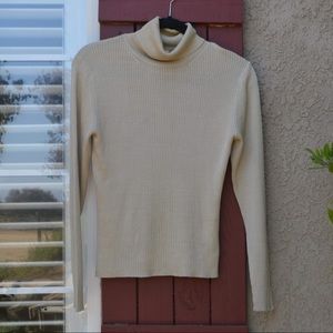 Vintage 100% silk turtleneck